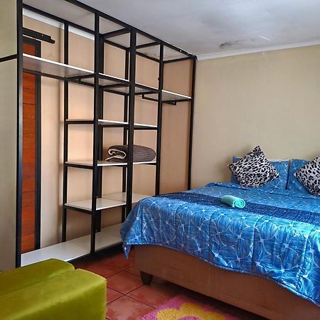Residential Inn Pretoria-Noord エクステリア 写真
