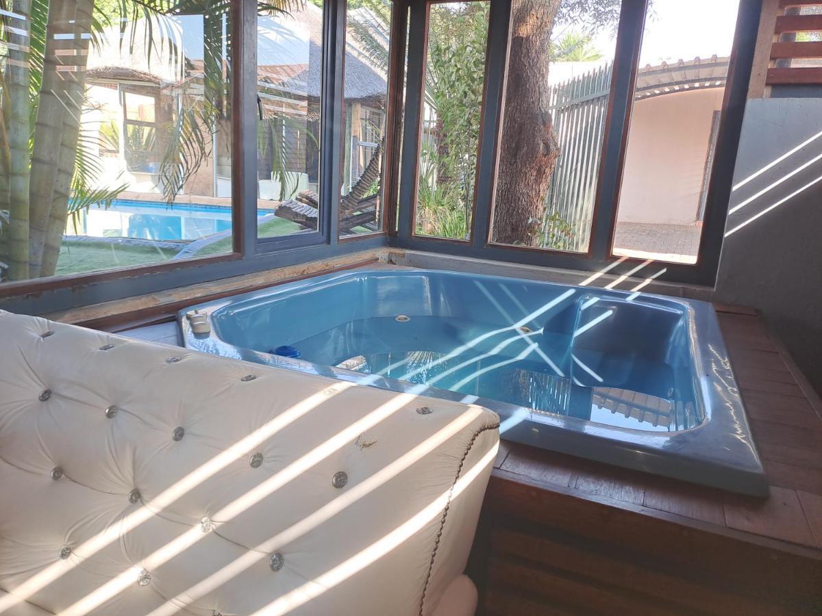 Residential Inn Pretoria-Noord エクステリア 写真